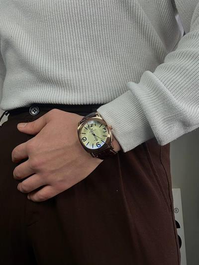 Dark Brown Skin Cord Vintage Wristhwatch
