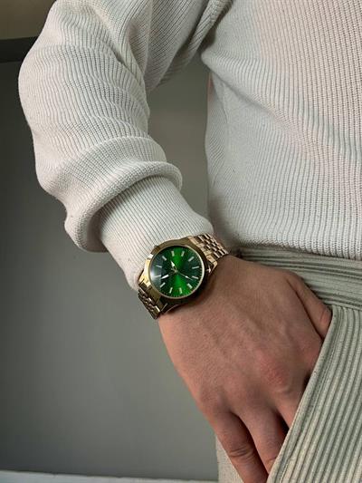 Gold Green Dial Vintage Wristhwatch