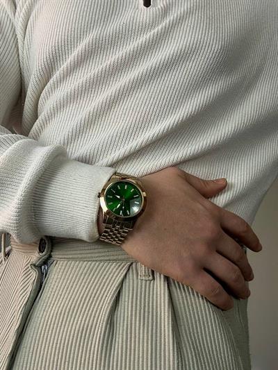 Gold Green Dial Vintage Wristhwatch