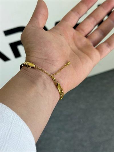 Gold Round Detail Bracelet