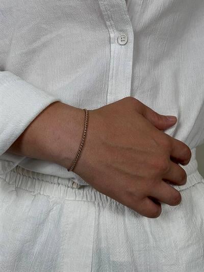 Gold Thin Chain Bracelet