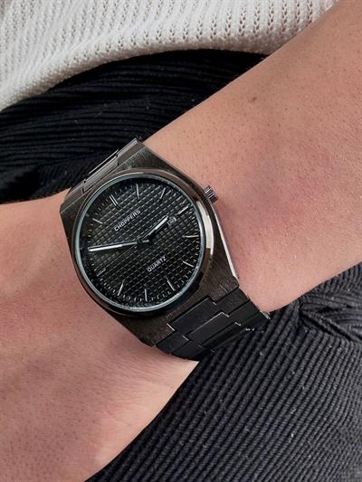 Gray Black Dial Vintage Wristwatch