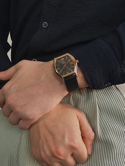 Old Money Fettered Wristhwatch