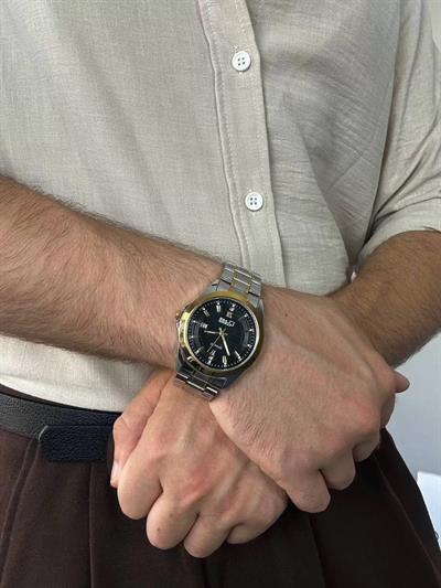 Q.P Gold Silver Vintage Wristhwatch