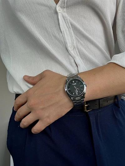 Q.P Black Screen Vintage Wristhwatch