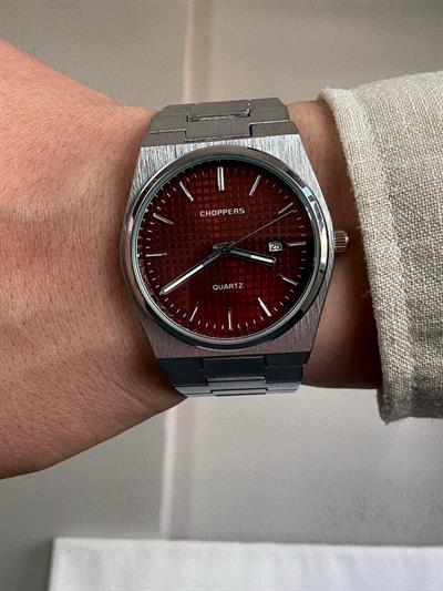 Red İnside Vintage Wristhwatch