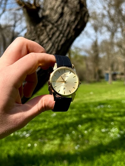 Revon Vintage Leather Cord Wisthwatch