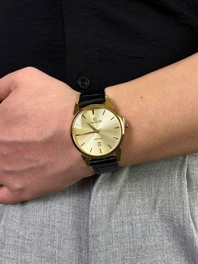 Revon Vintage Leather Cord Wisthwatch