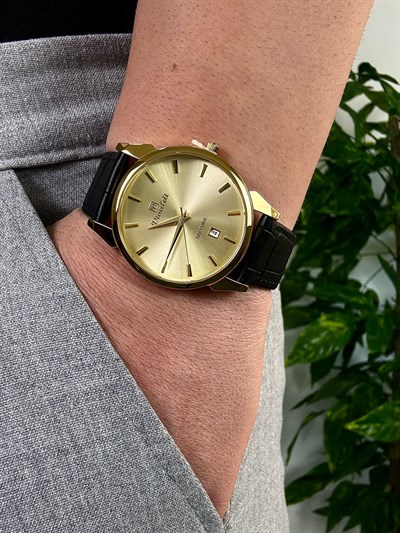 Revon Vintage Leather Cord Wisthwatch
