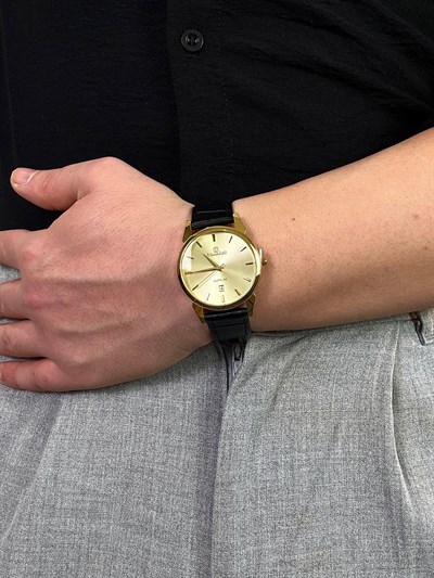 Revon Vintage Leather Cord Wisthwatch