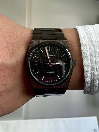 Rose Dial Black Vintage Wristwatch