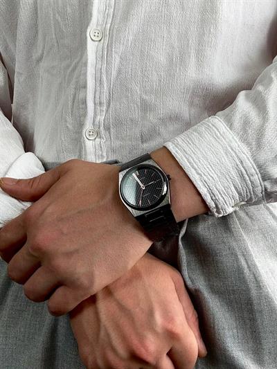 Rose Dial Black Vintage Wristwatch