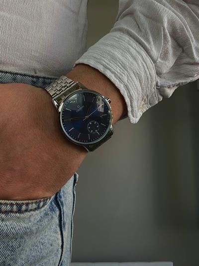 Silver Navy Blue Vintage Wristhwatch