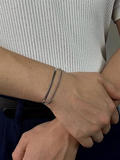 Silver Slim-Thick Bracelet