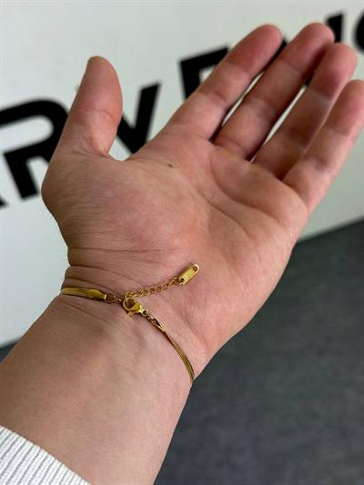Slim Gold Bracelet
