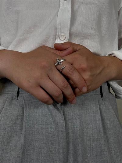 Sword Ring