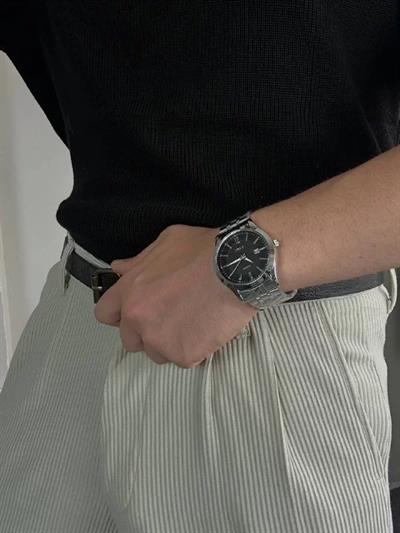 T.T Black Screen Vintage Wristhwatch