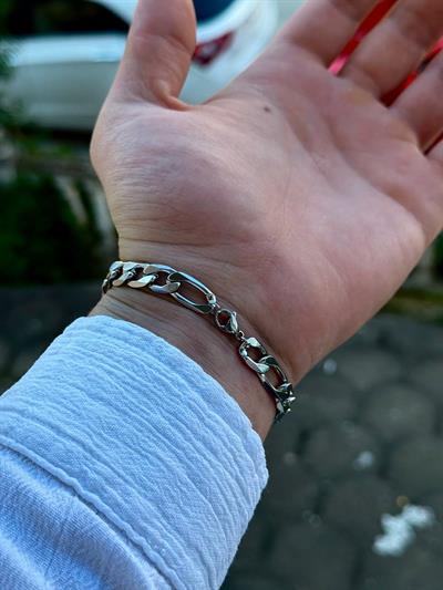 Thick Figaro Bracelet