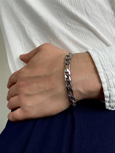 Thick Figaro Bracelet