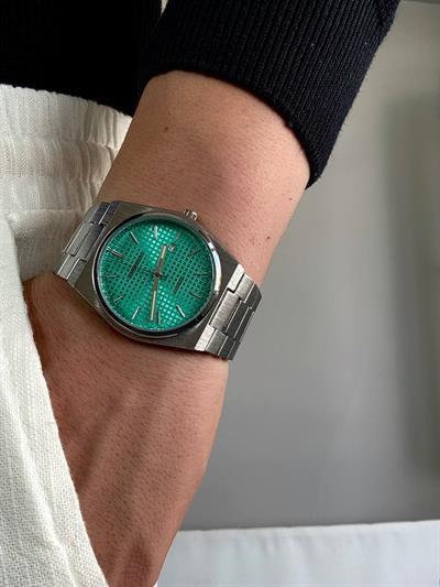 Turquoise Dial Silver Vintage Wristwatch