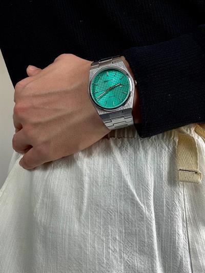 Turquoise Dial Silver Vintage Wristwatch