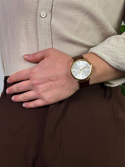 Vivaldi Welar Leather Cord Vintage Wristhwatch