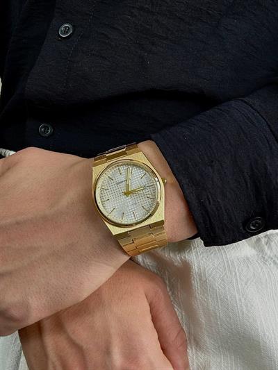 White Dial Gold Vintage Wristwatch