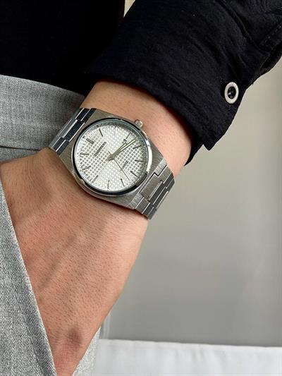 White Dial Silver Vintage Wristwatch