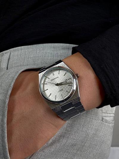 White Dial Silver Vintage Wristwatch