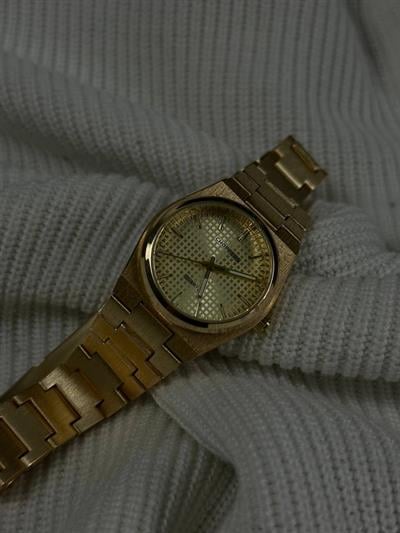 Woman White Screen Gold Cord Vintage Wristhwatch