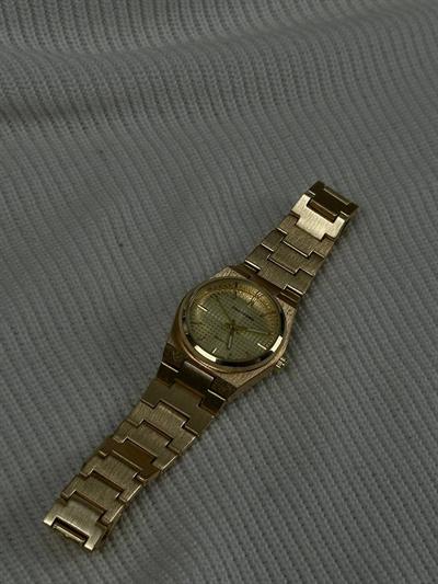 Woman White Screen Gold Cord Vintage Wristhwatch