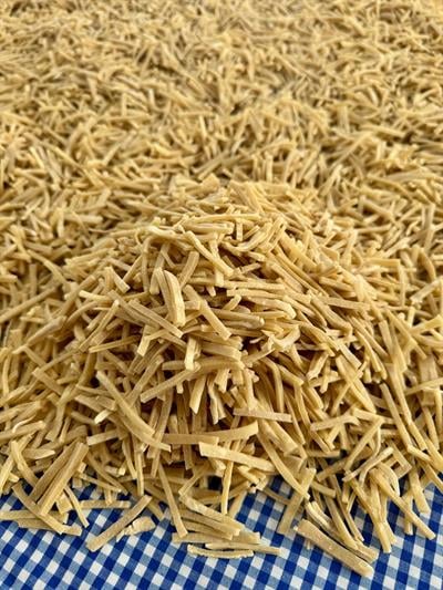 EV YAPIMI ERİŞTE (1 KG )