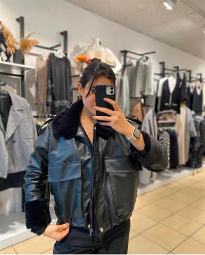 Kolları Tüylü Biker Deri Mont