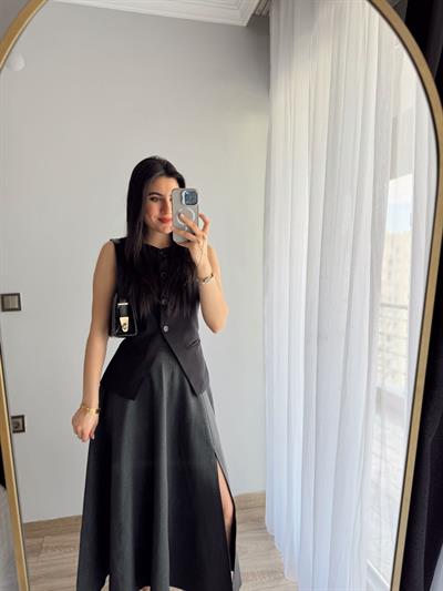 Yırtmaçlı Etek