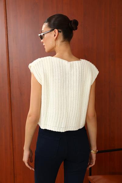 Gold Düğmeli Yelek - BEYAZ