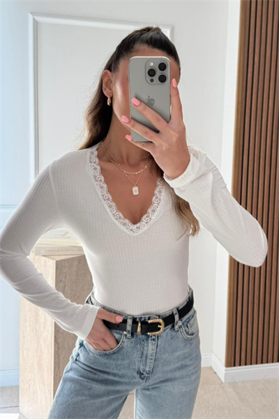 Kaşkorse Dantelli Bluz - BEYAZ