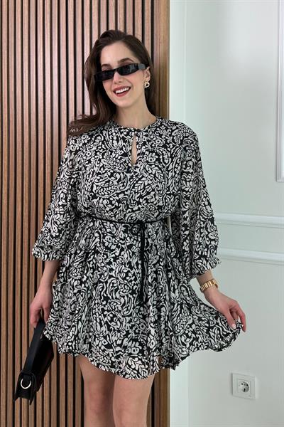 Kuşaklı Desenli Elbise - SİYAH