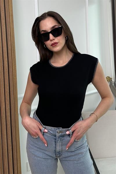 Nakışlı T-Shirt - SİYAH