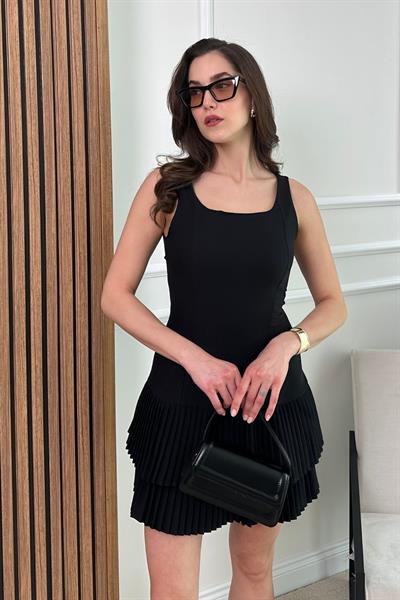 Piliseli Mini Elbise - SİYAH