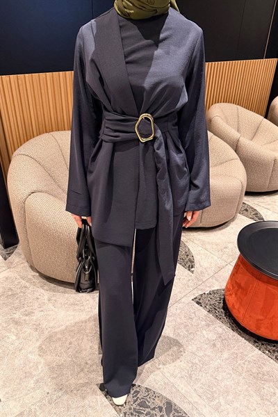 Toka Detaylı Takım Lacivert