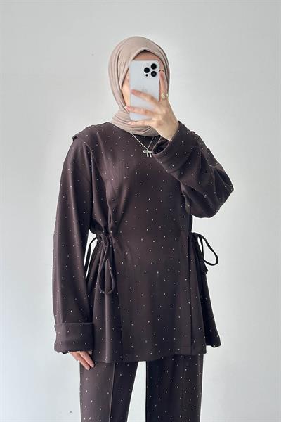 Tünel Detaylı Taşlı Takım Acı Kahverengi