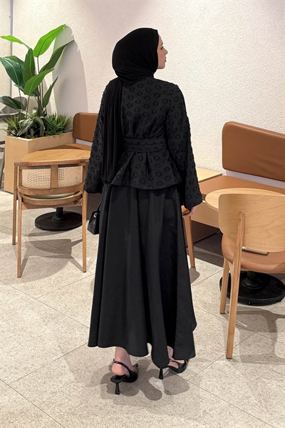 Kuşak Detaylı Bluz-Etek Takım Siyah