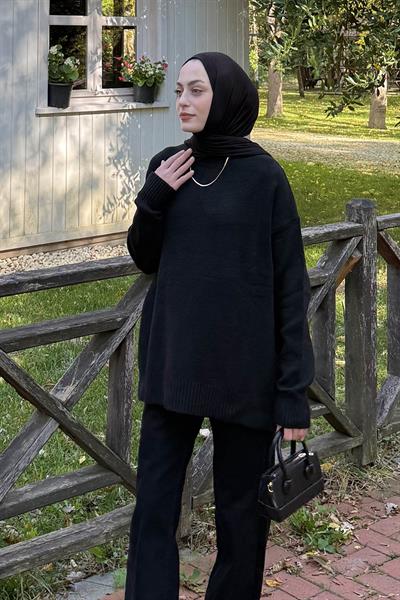 Salaş Dokulu Kazak Siyah