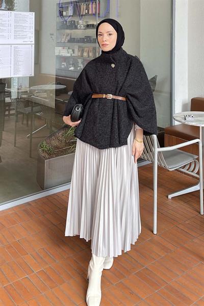 Hakim Yaka Kemer Detaylı Kaşe Panço Siyah