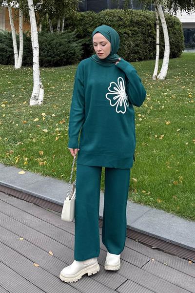 Çiçek Detaylı Triko Takım Zümrüt Yeşili