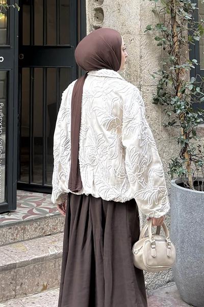 Nakış Detaylı Mont Krem