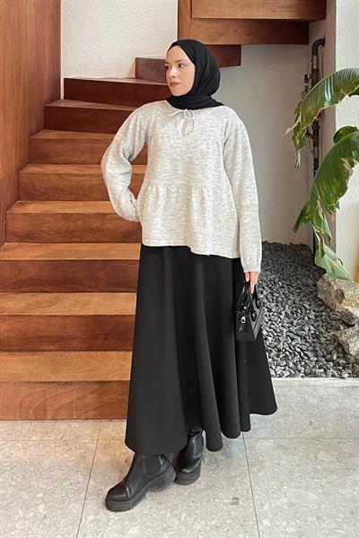 Yakası Bağcıklı Triko Kazak Gri