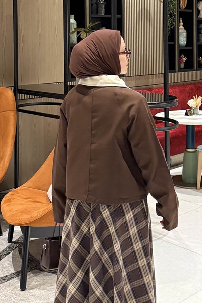 Yaka Detaylı Çıtçıtlı Ceket Acı Kahverengi