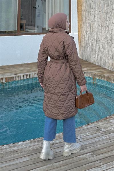 Ceket Yaka Beli Kuşaklı Kapitone Mont Acı Kahverengi