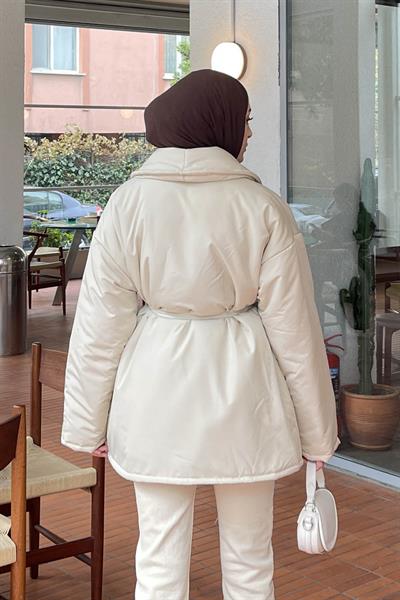 Düz Kuşaklı Şişme Mont Bej